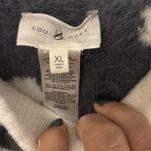Lou & Grey Animal Print Fuzzy Sweater Skirt Super Soft Dark Grey Spots New Sz XL - Picture 6 of 7